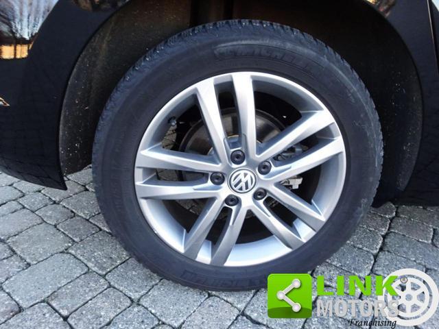 VOLKSWAGEN Touran 2.0 TDI 150 CV SCR DSG Executive GARANTITA