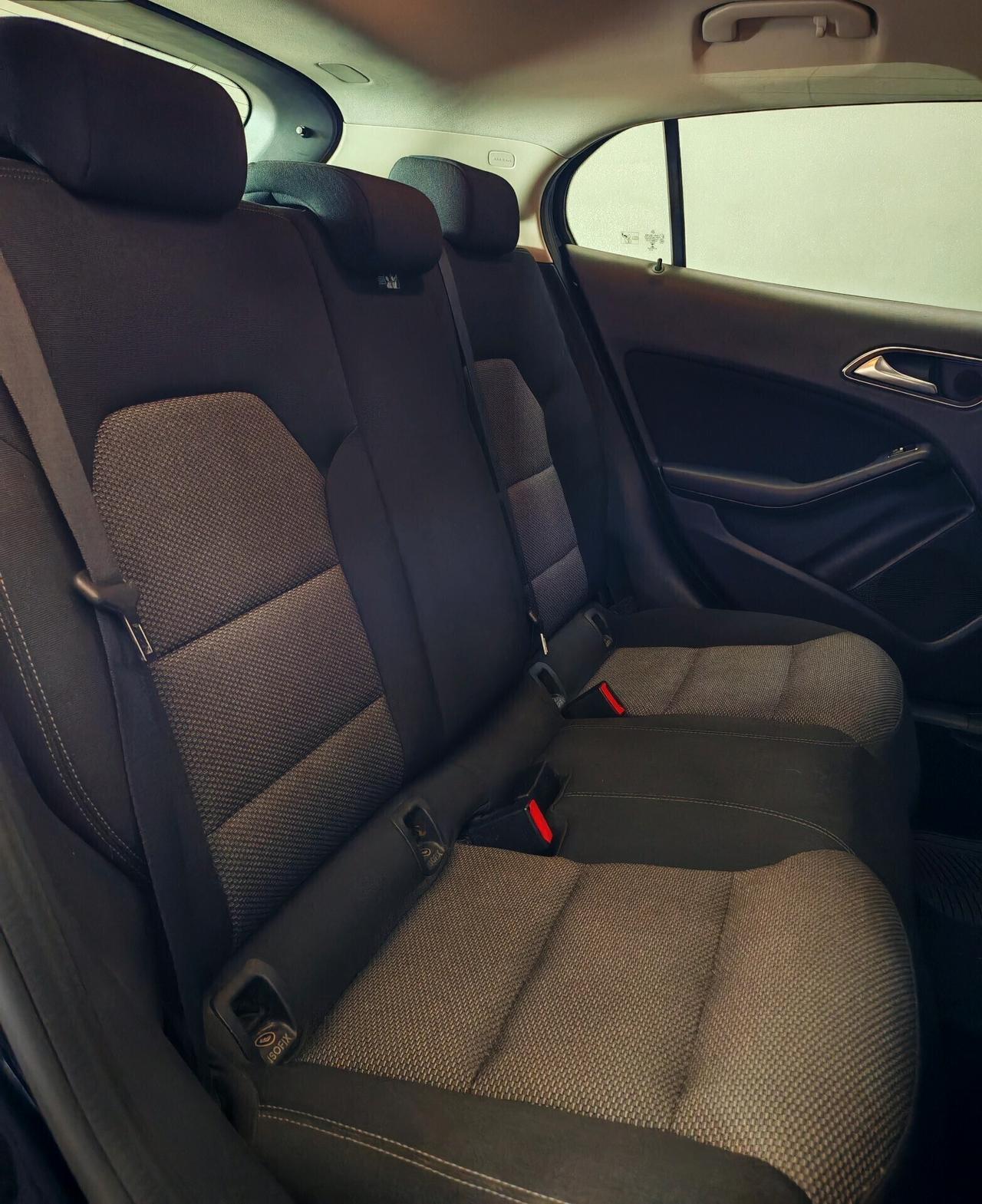 Mercedes-benz GLA 180 CDI Automatic Premium