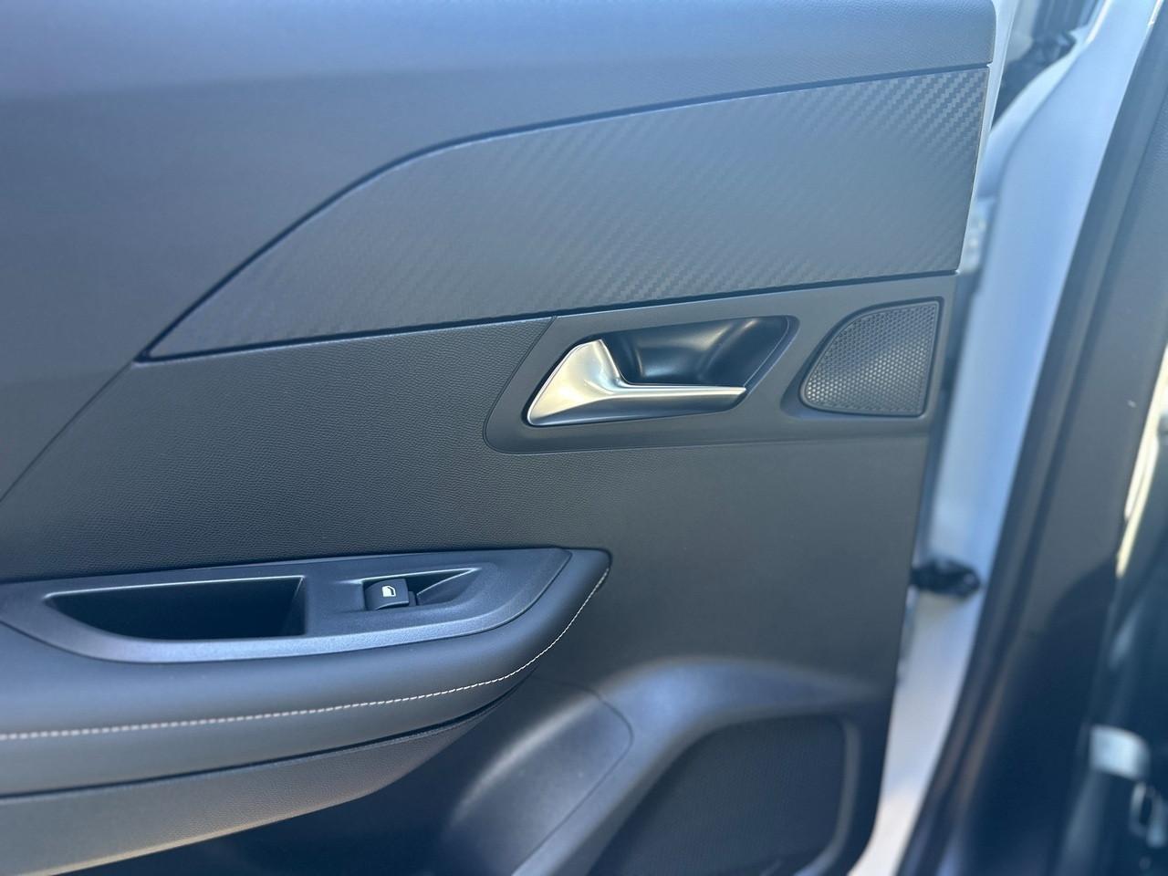 PEUGEOT 2008 II 2023 - 2008 1.2 puretech Allure s&s 100cv