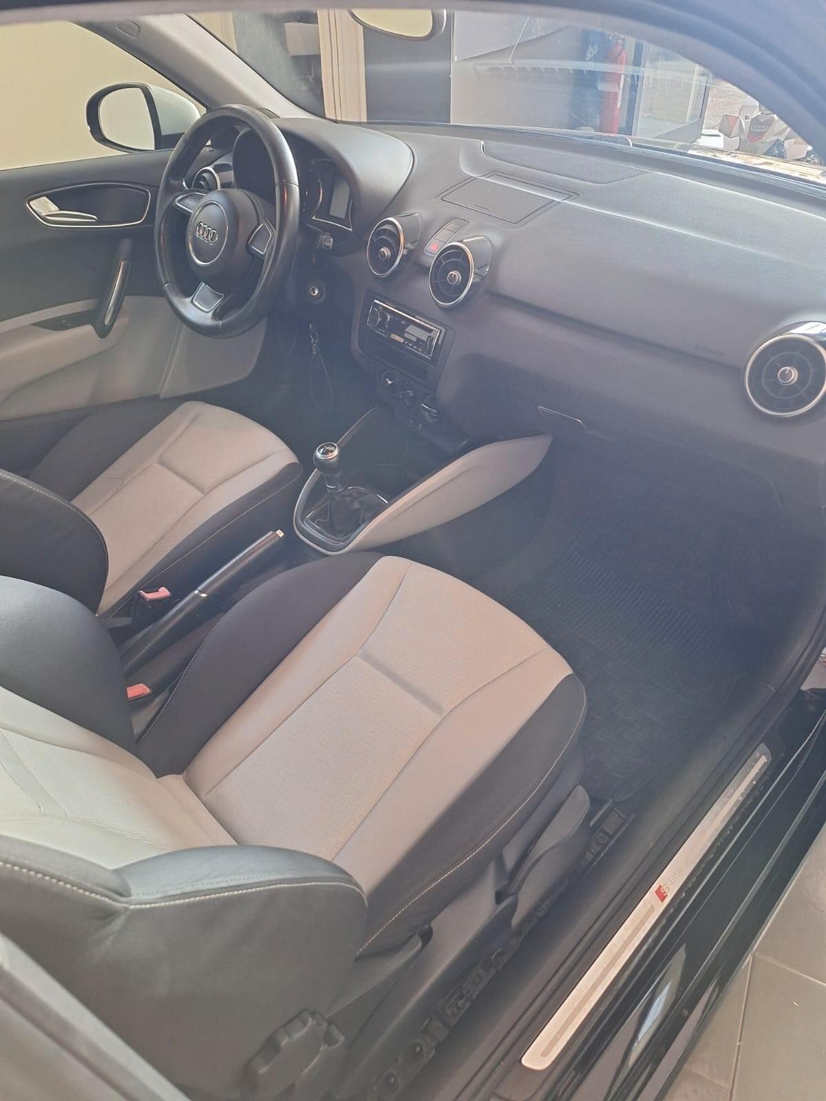 Audi A1 1.6 TDI Ambition 2012