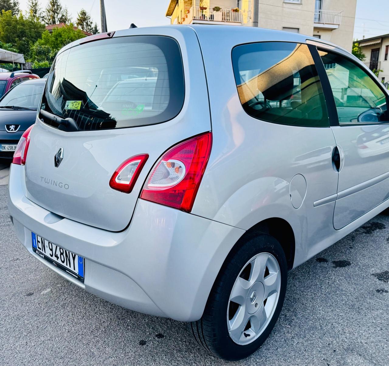 Renault Twingo 1.2 16V Etoile ok Neopatentati