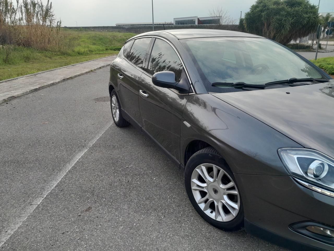 Lancia Delta 1.6 MJT DPF Gold
