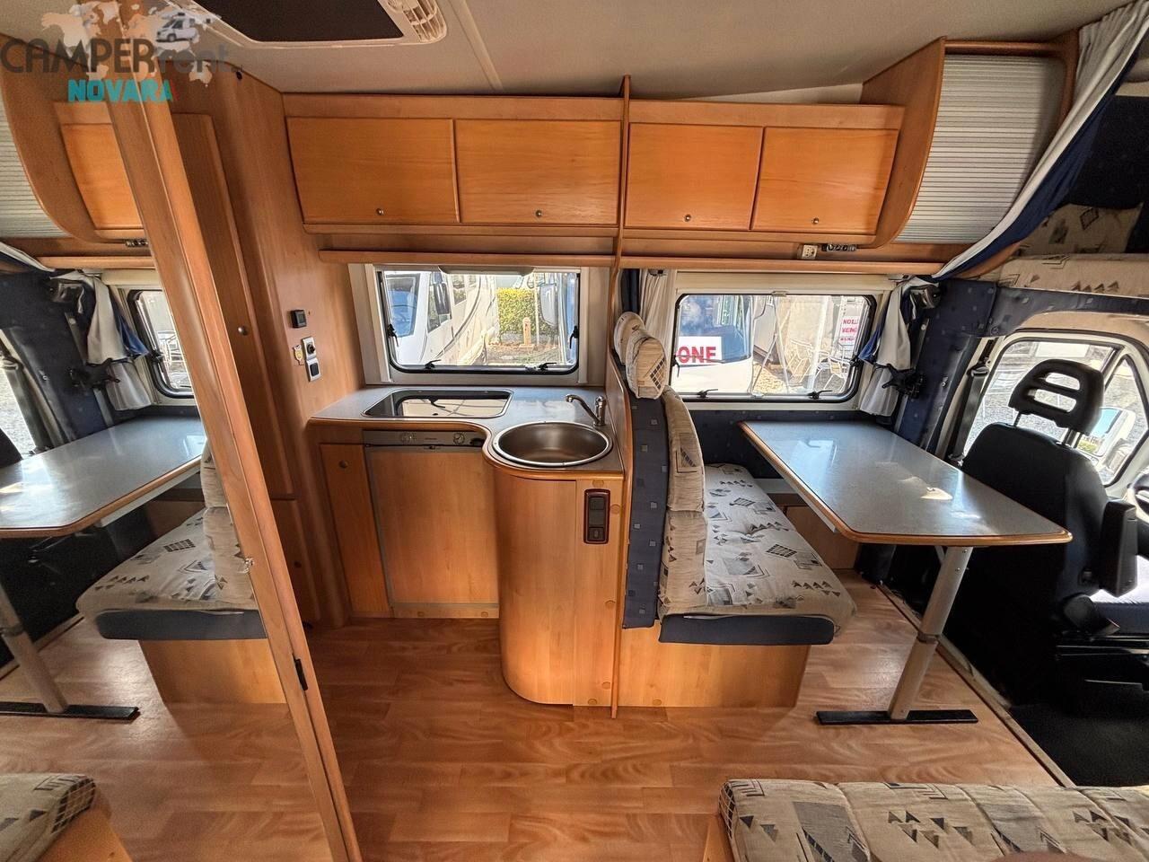 Mclouis MC LOUIS TANDY 630 - Mansardato con garage