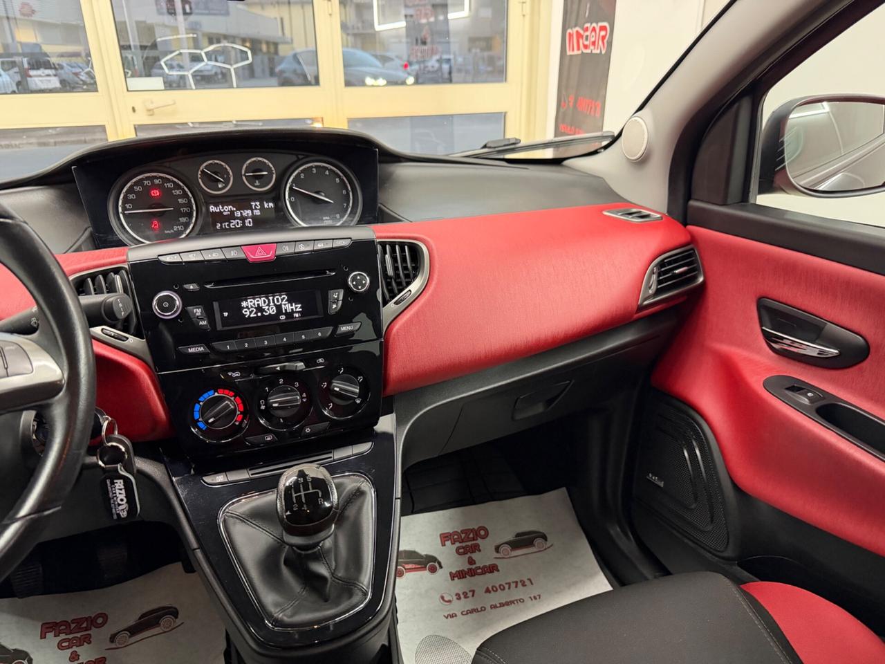 Lancia Ypsilon 1.2 69Cv