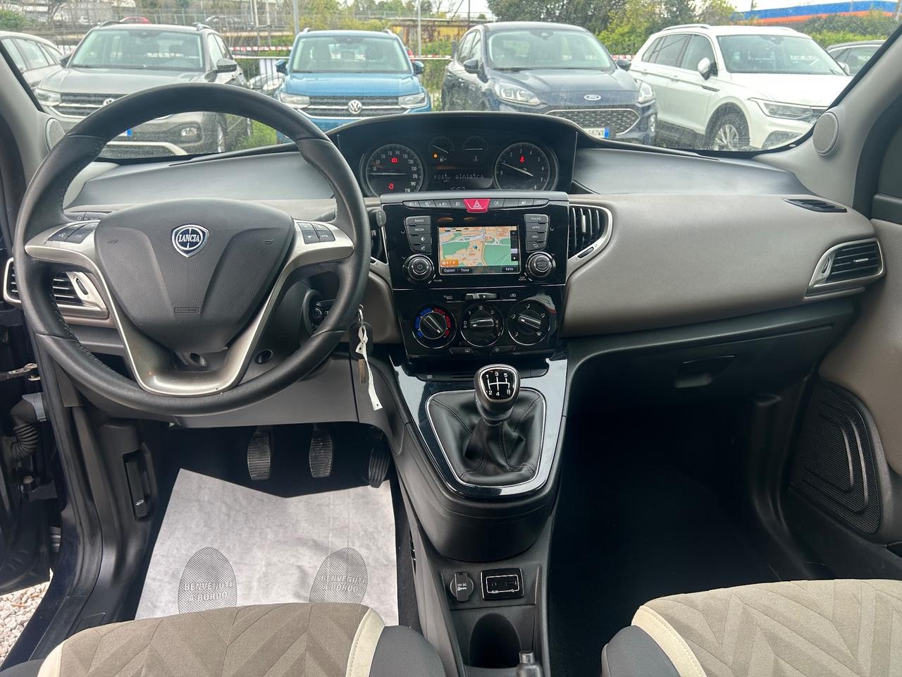Lancia Ypsilon 1.2 5P *95000KM* NAVI Opening Edition