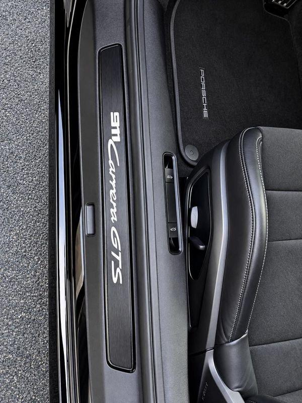 Porsche 911 911 Carrera GTS 3.6 Coupè 541 CV (992.2)