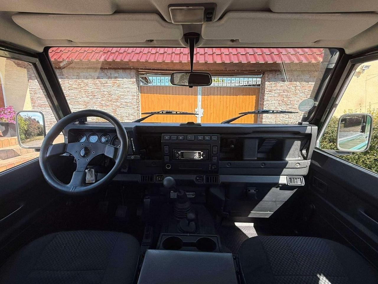 Land Rover Defender 90 2.5 Td5 SW 6 Posti