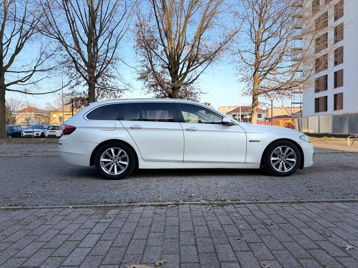 BMW Serie 5 520d Business 190cv auto