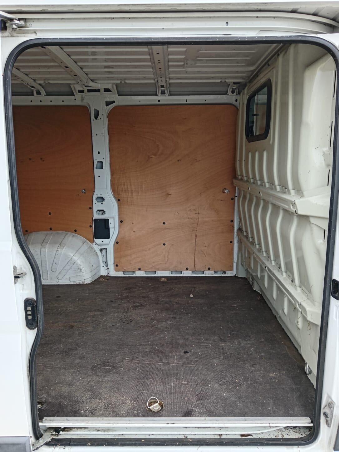 Peugeot Boxer 333 2.2 HDi/120CV PM Autocarro