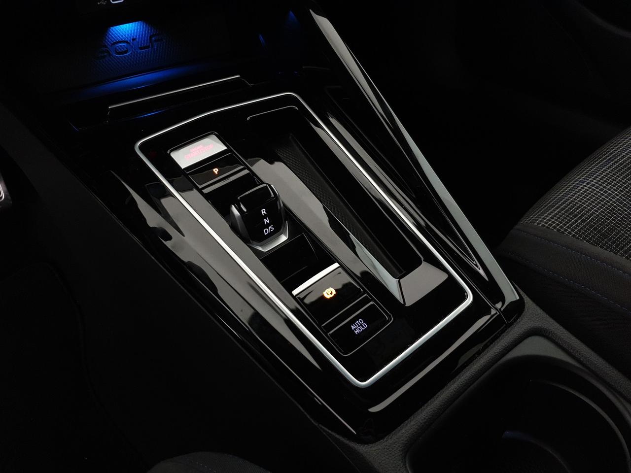 Volkswagen Golf 1.4 gte dsg