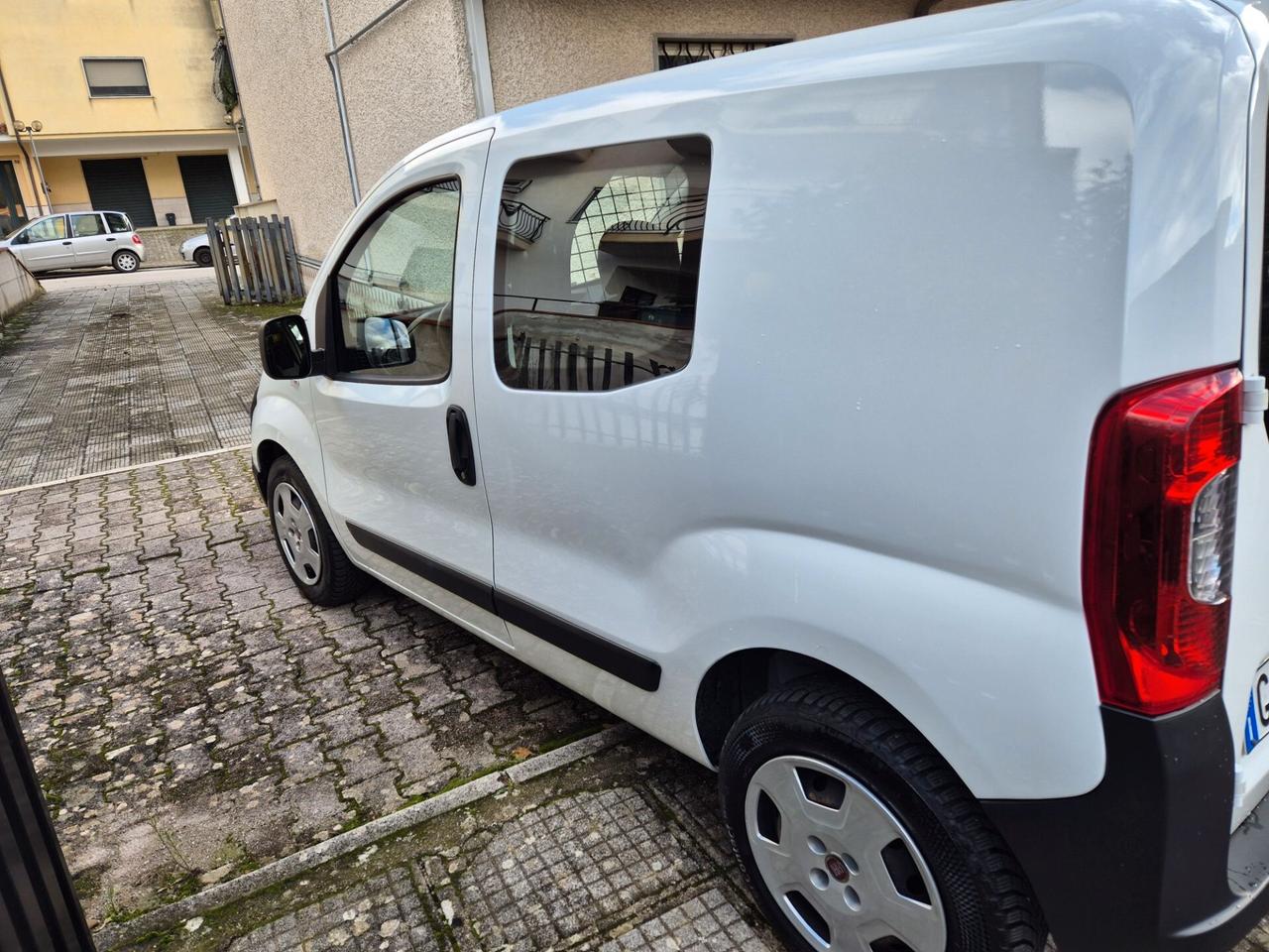 Fiat Fiorino 1.3 MJT 95CV Cargo IVA ESPOSTA