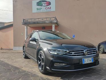 VOLKSWAGEN Passat Variant 2.0 TDI SCR EVO DSG Executive R-LINE