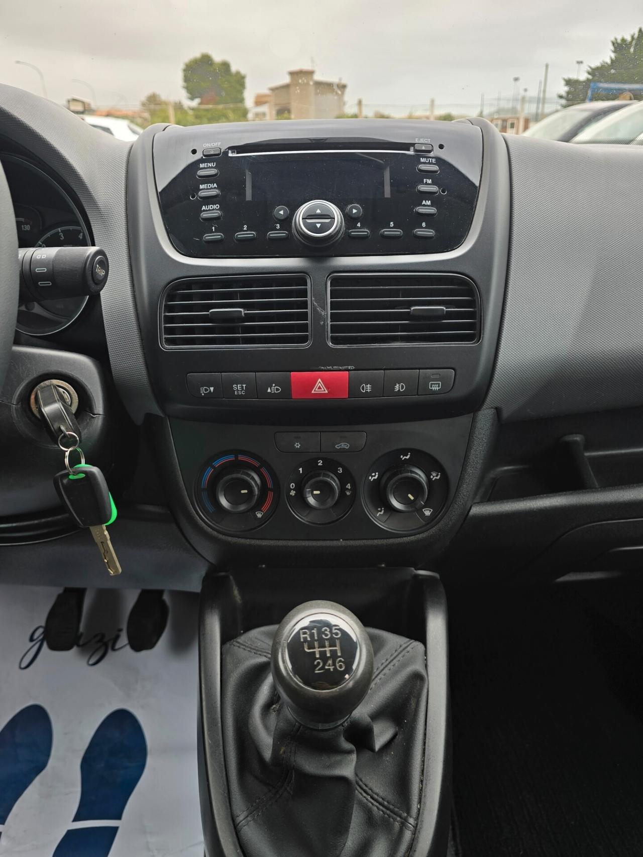 Opel Combo 5 posti fiat Doblò