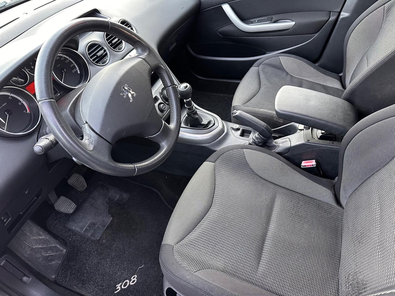 Peugeot 308 1.6 VTi 120CV 5p. Tecno