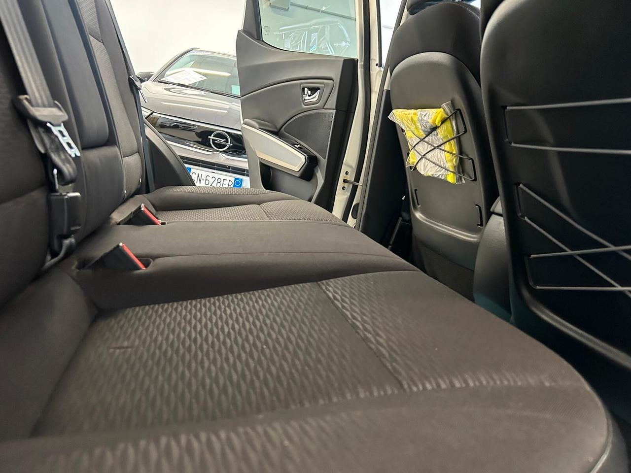 Ssangyong Tivoli BE VISUAL NAVI 1.6d 2WD Aut.