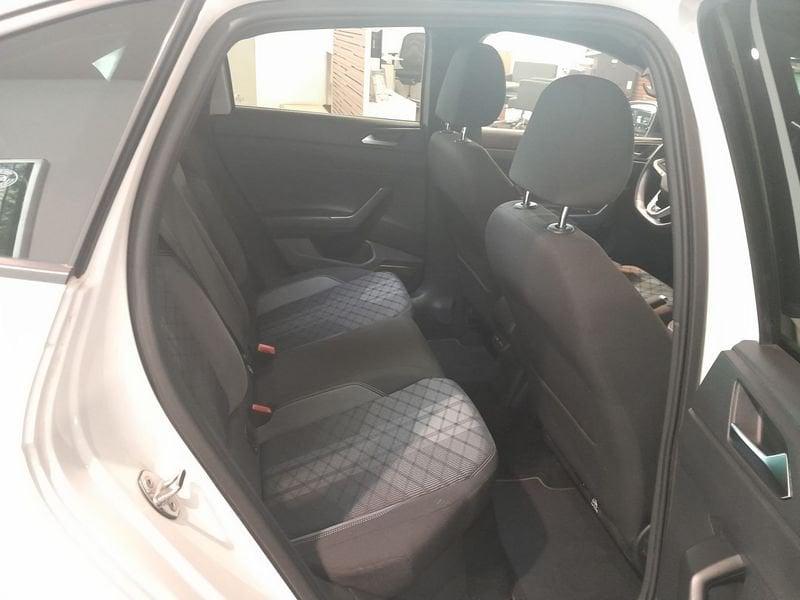 Volkswagen Taigo 1.0 tsi R-Line 110cv dsg