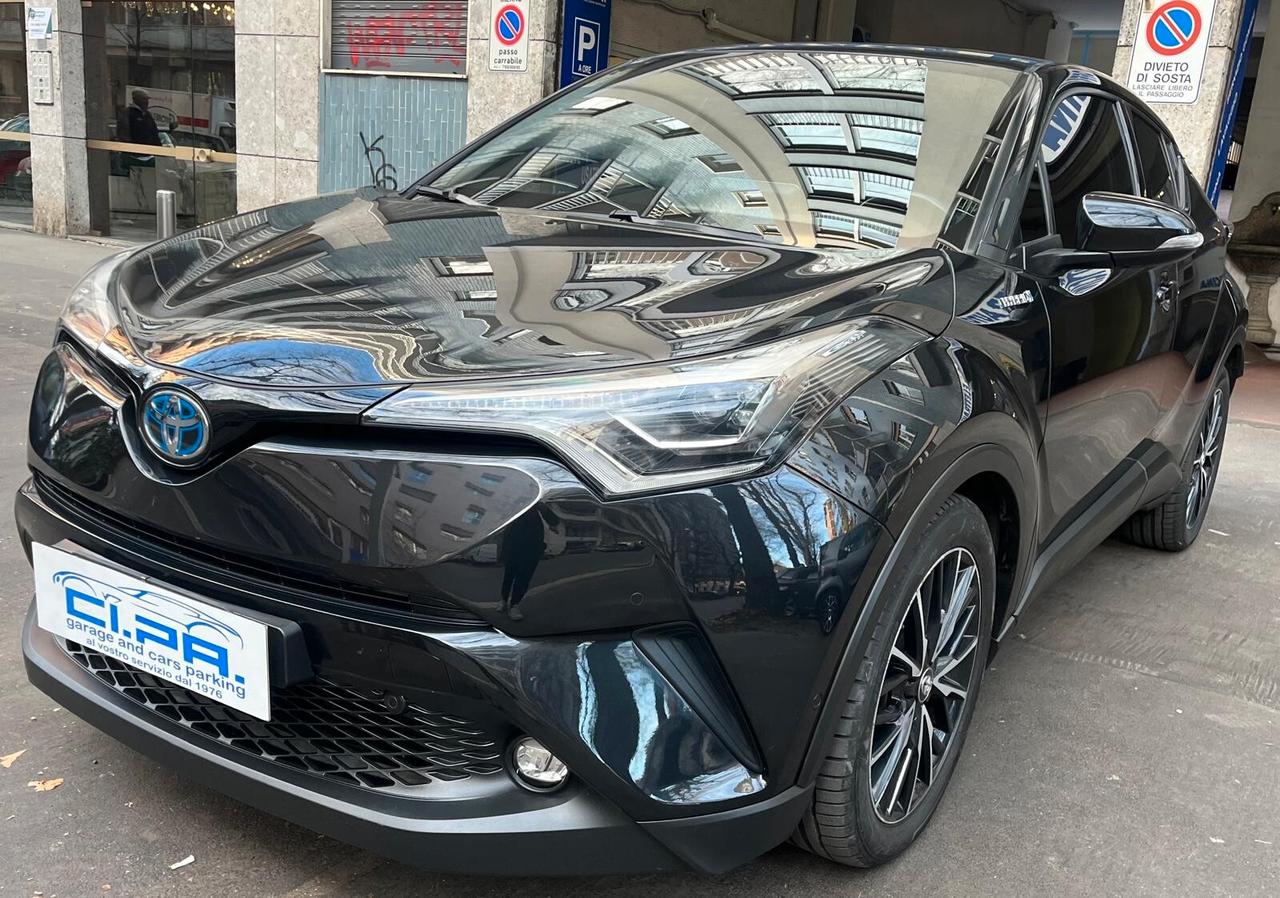 Toyota C-HR 1.8 Hybrid E-CVT Lounge