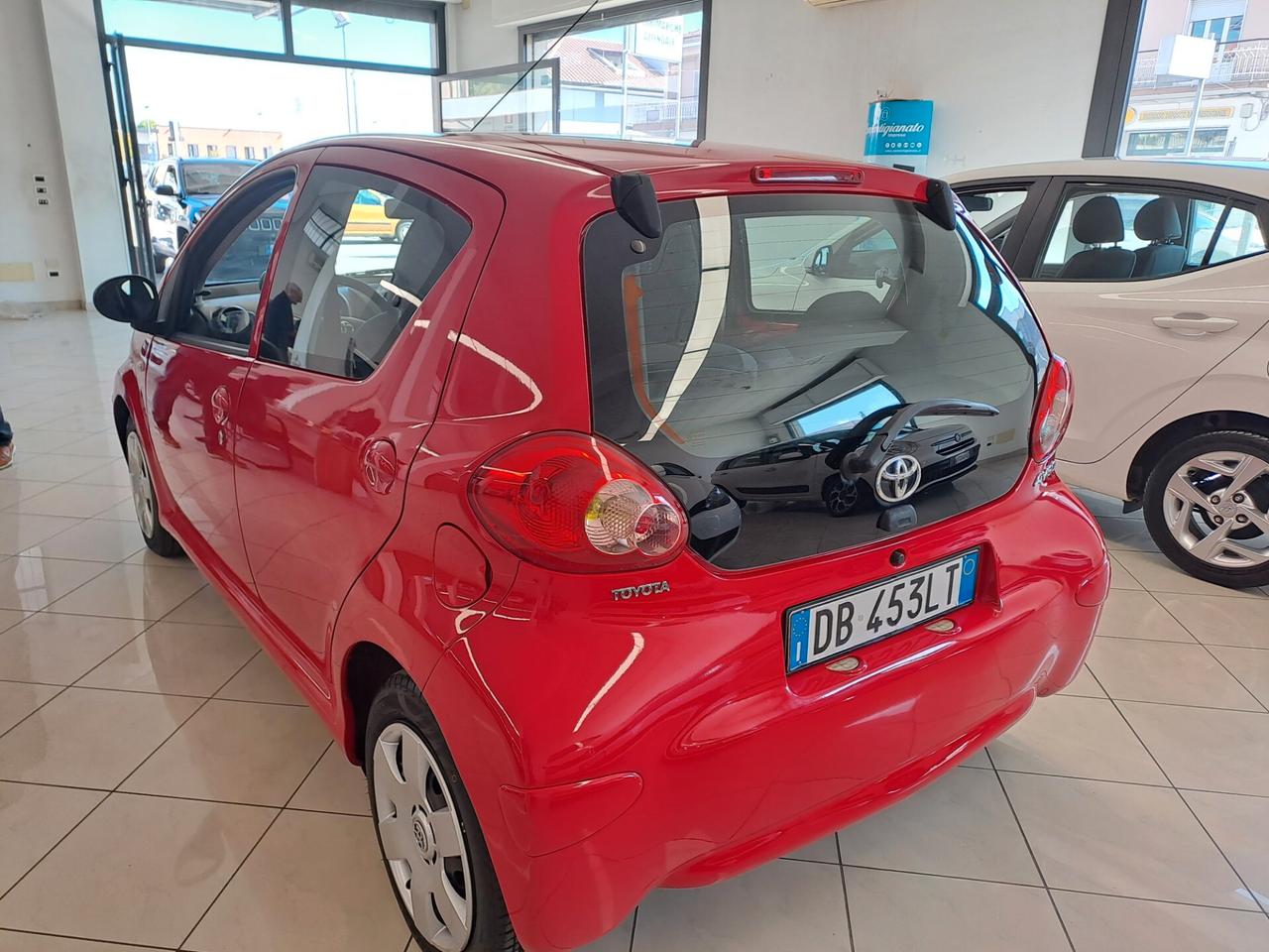 Toyota Aygo 1.0 12V VVT-i 5 porte