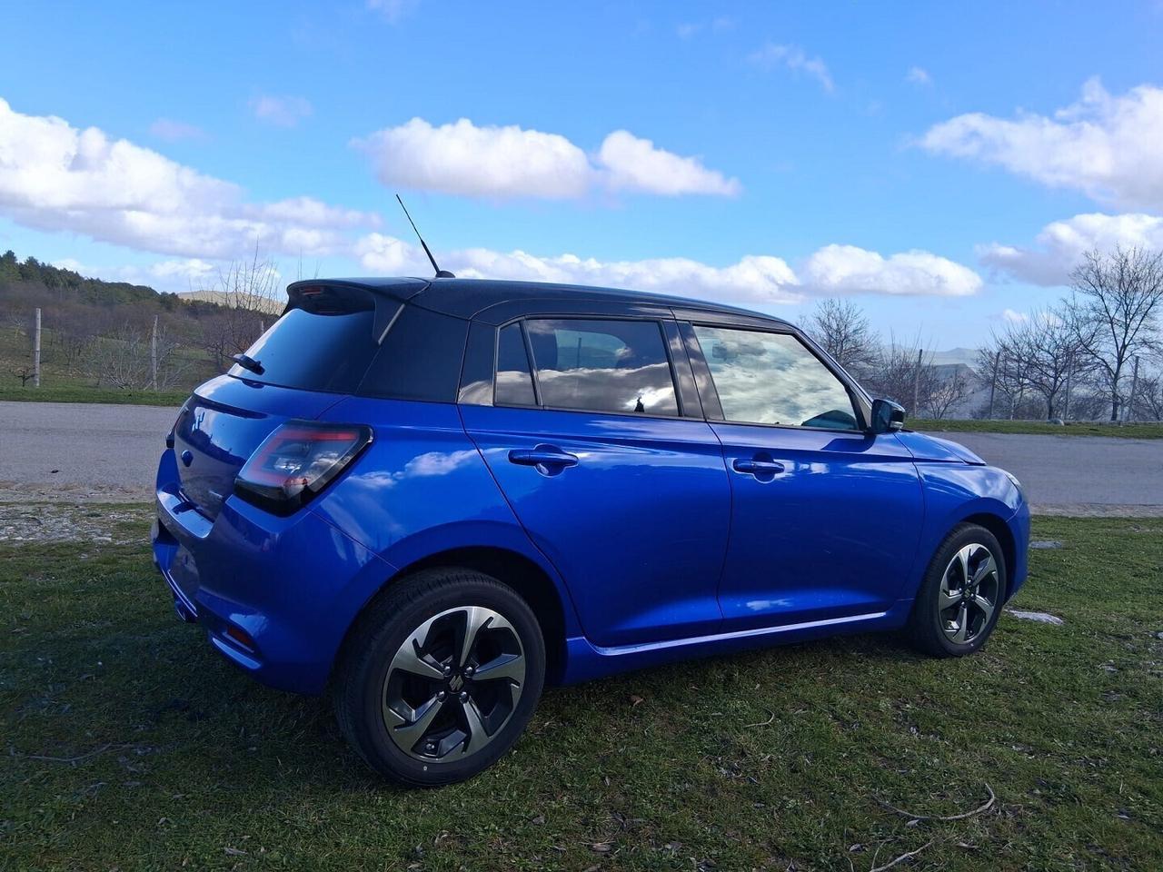 Suzuki Swift Hybrid 1.2 Top Bicolor