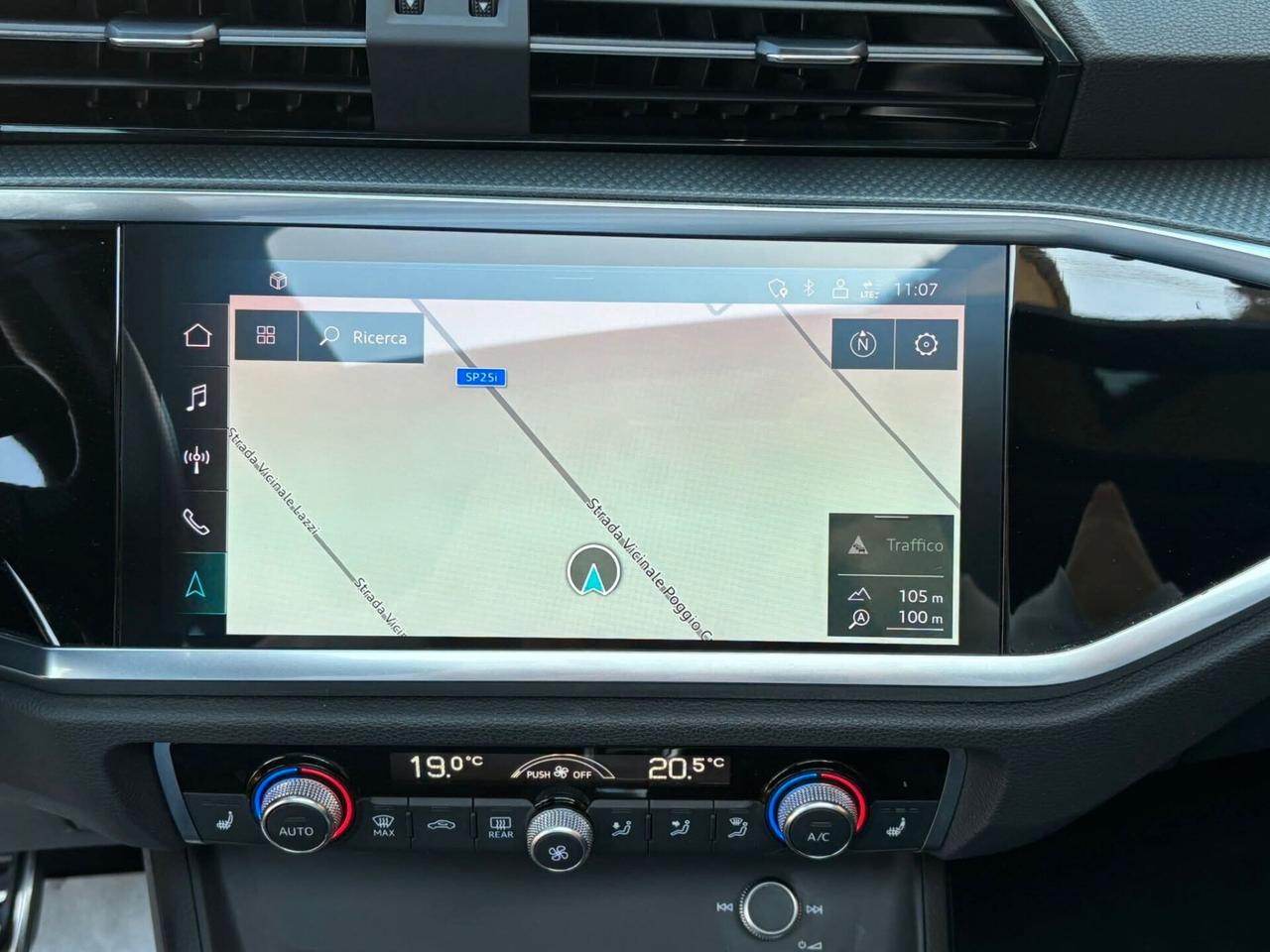 Audi Q3 35 TDI S tronic line edition//