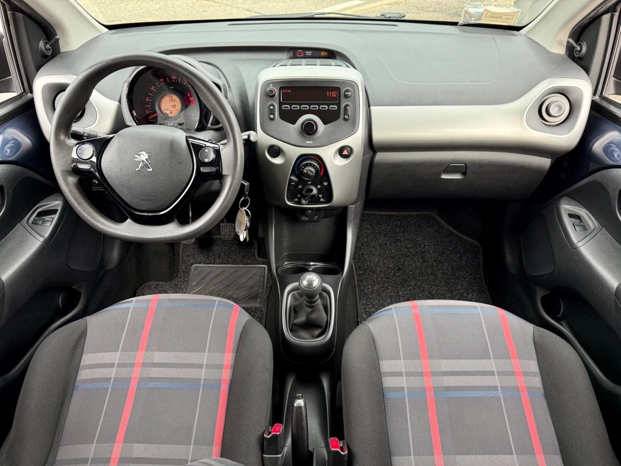 Peugeot 108 VTi 68 5 porte Allure 2016 104.000KM