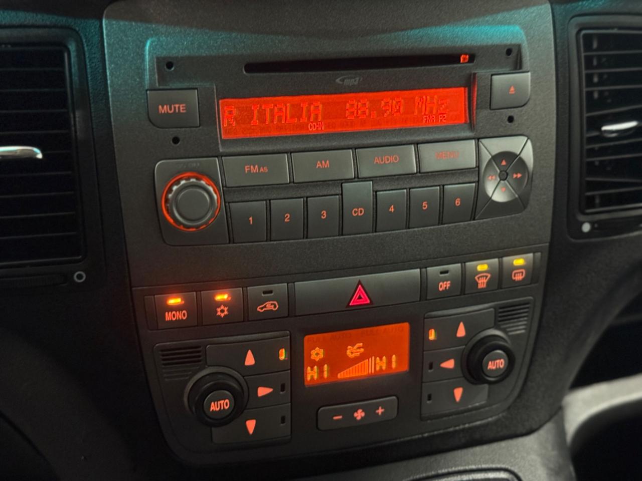 Lancia MUSA 1.4 16V Diva