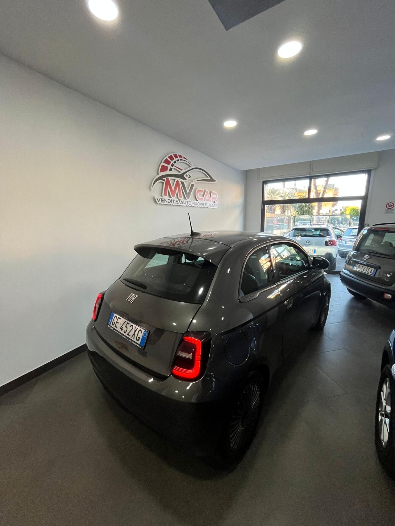 Fiat 500 500e Berlina 42 kWh Icon