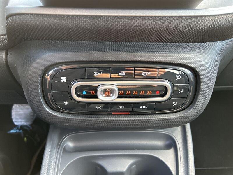 smart forfour II 2015 0.9 t Passion 90cv twinamic my18