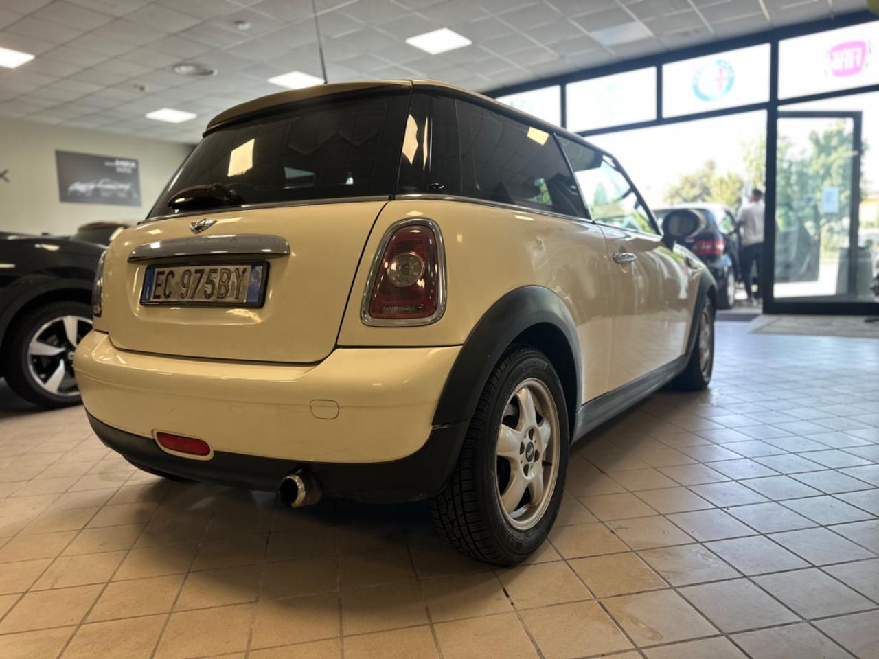 Mini Mini 1.6 16V Cooper D