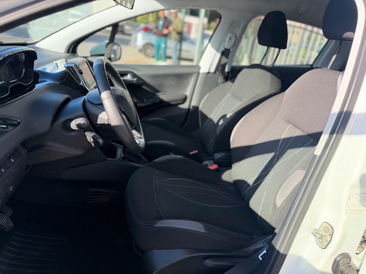 Peugeot 208 1.4 GPL