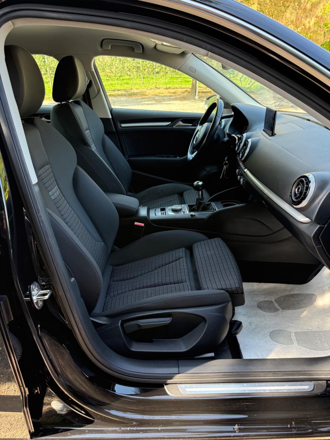 Audi A3 SPB 1.6 TDI clean diesel Ambiente