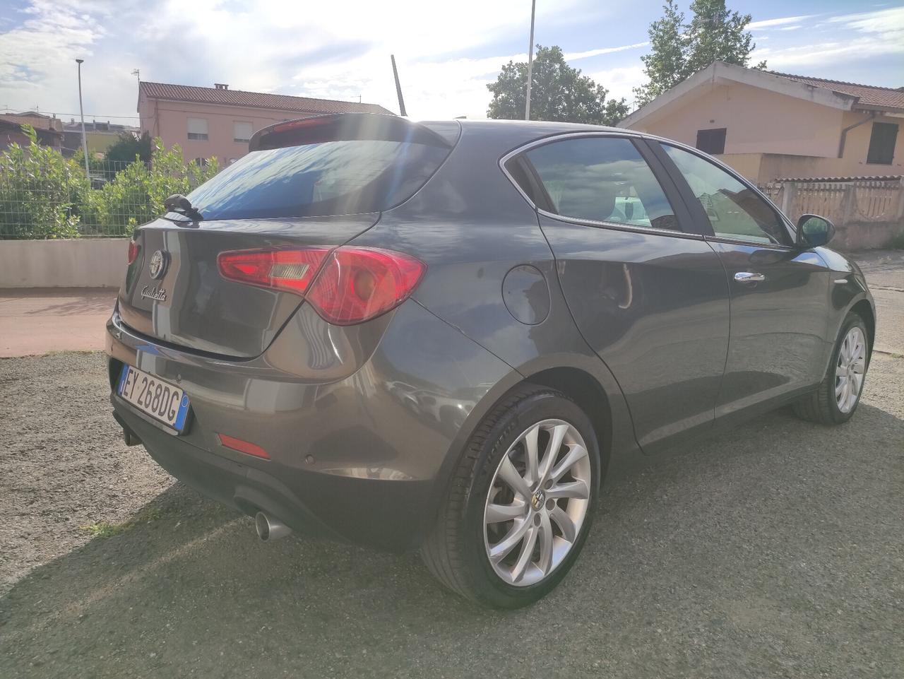 Alfa Romeo Giulietta 2.0 JTDm-2 150 CV Distinctive