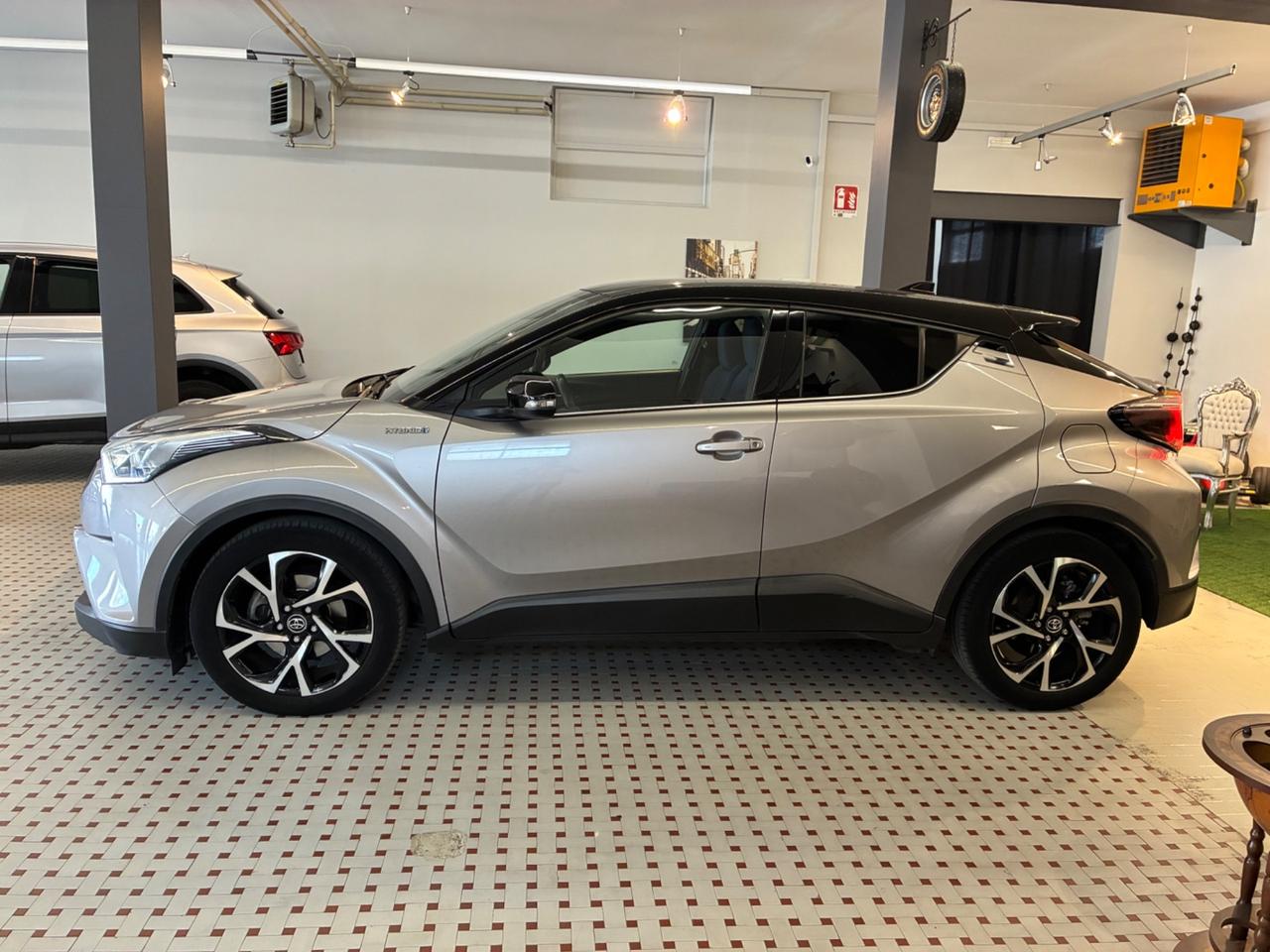 Toyota C-HR 1.8h Unico Proprietario-Tagliandi Ufficiali