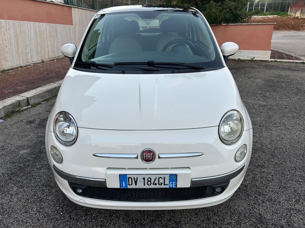 Fiat 500 1.2 Lounge ideale per neopatentati
