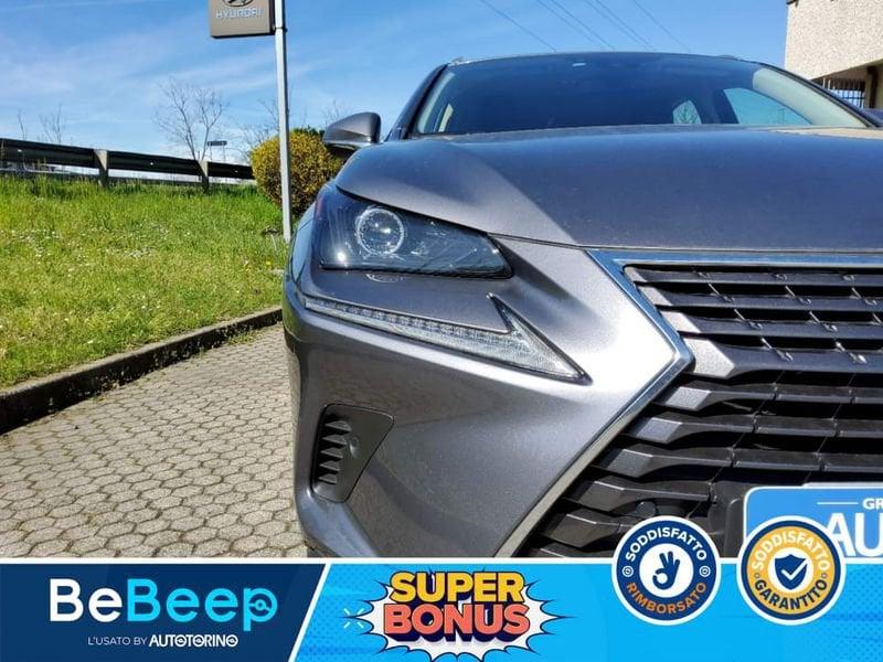 Lexus NX 300H 2.5 PREMIUM 4WD CVT