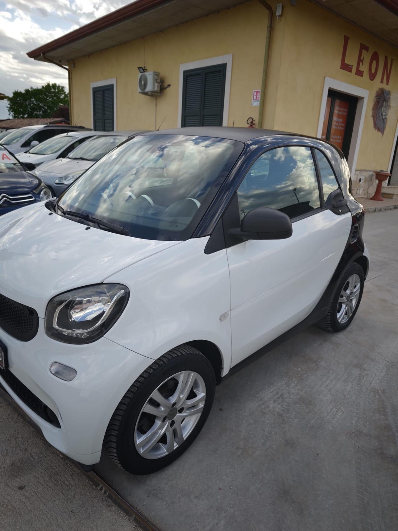 Smart ForTwo 70 1.0 twinamic Youngster garantita 12 mesi