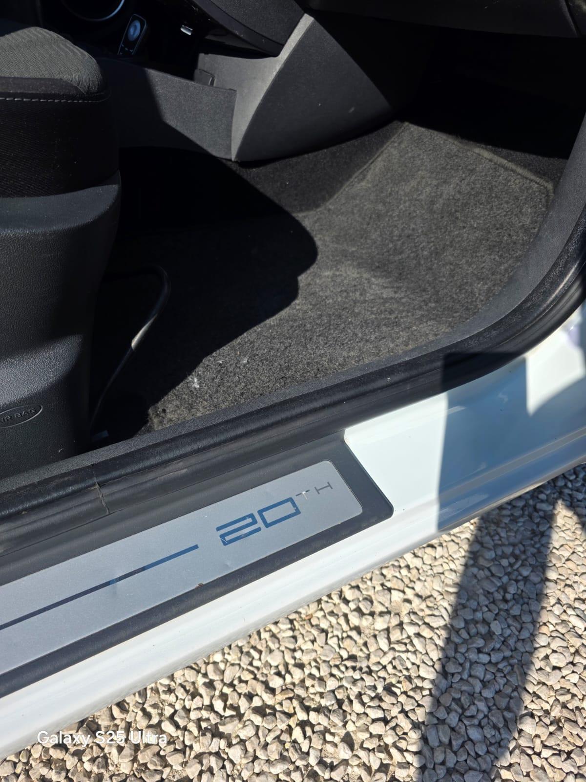 Renault Clio 1.2 16V 3 porte Luxe