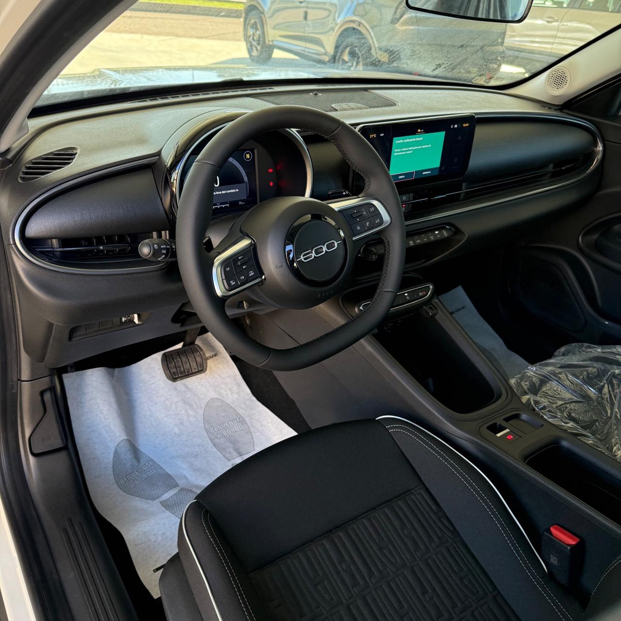 Fiat 600 Hybrid 110 CV DCT MHEV Business