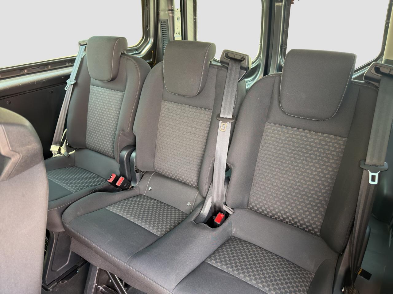 FORD Transit Custom 320 2.0 TDCi 130 PL Combi Trend