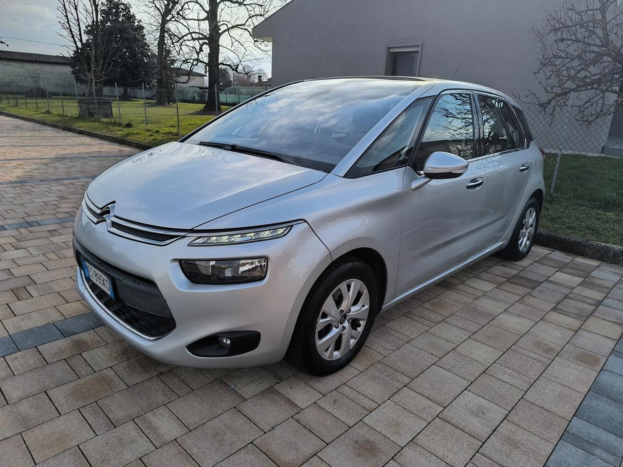 Citroen C4 Picasso 1.6 automatic euro 5b 115 neopatentati