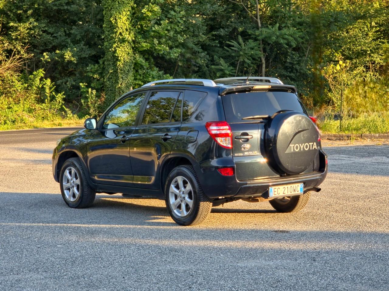 Toyota RAV 4 RAV4 2.2 D-4D 150 CV DPF Exclusive E5 Manuale 2010 4x4