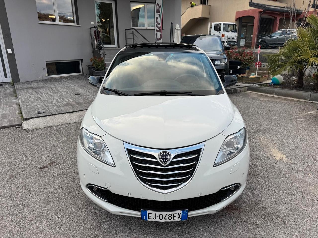 Lancia Ypsilon 1.2 69 CV Platino