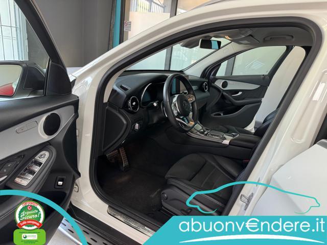 MERCEDES-BENZ GLC 300 4Matic EQ-Boost AMG Premium Plus CARBON LOOK