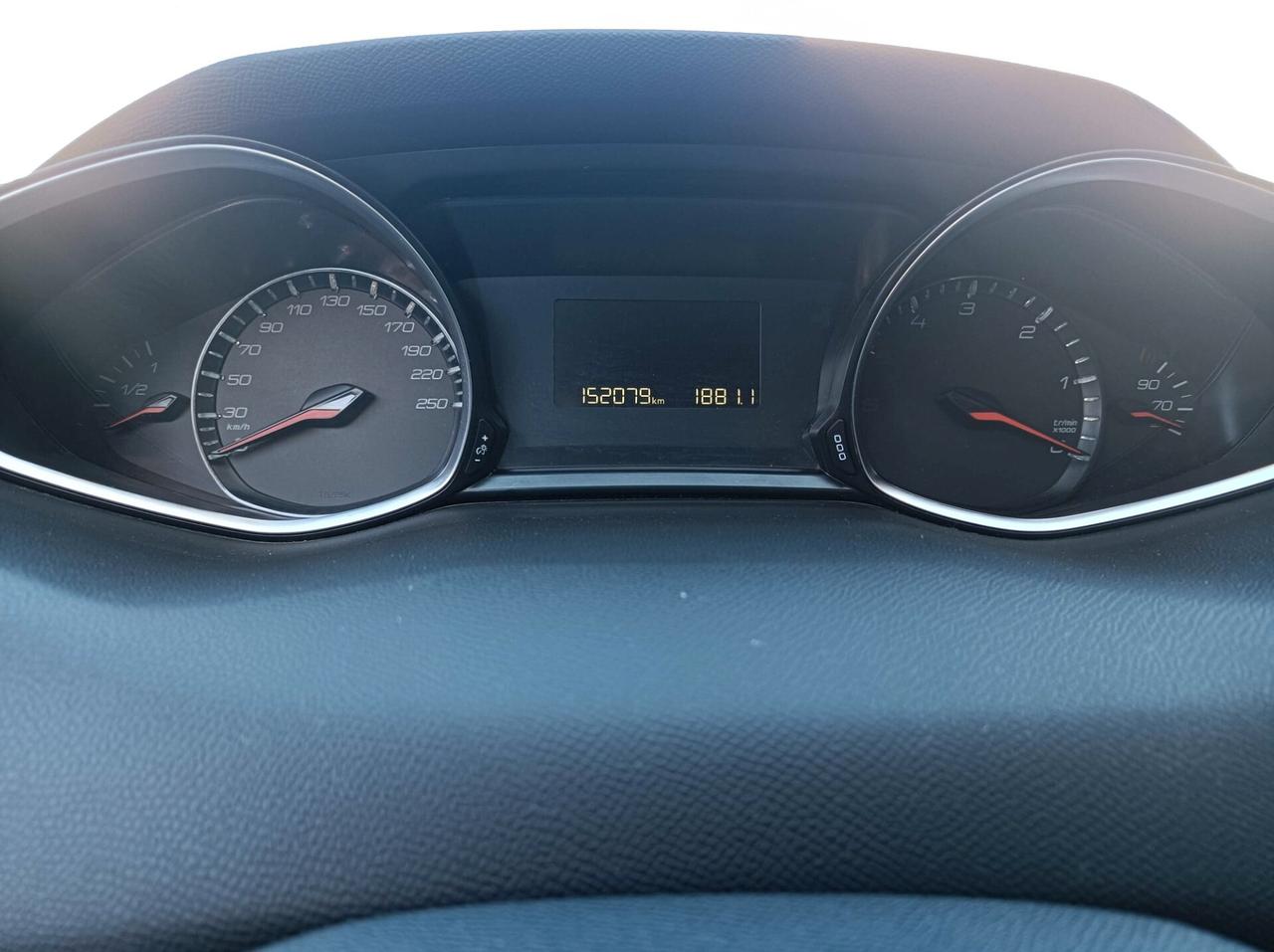 Peugeot 308 BlueHDi 130 S&S Active