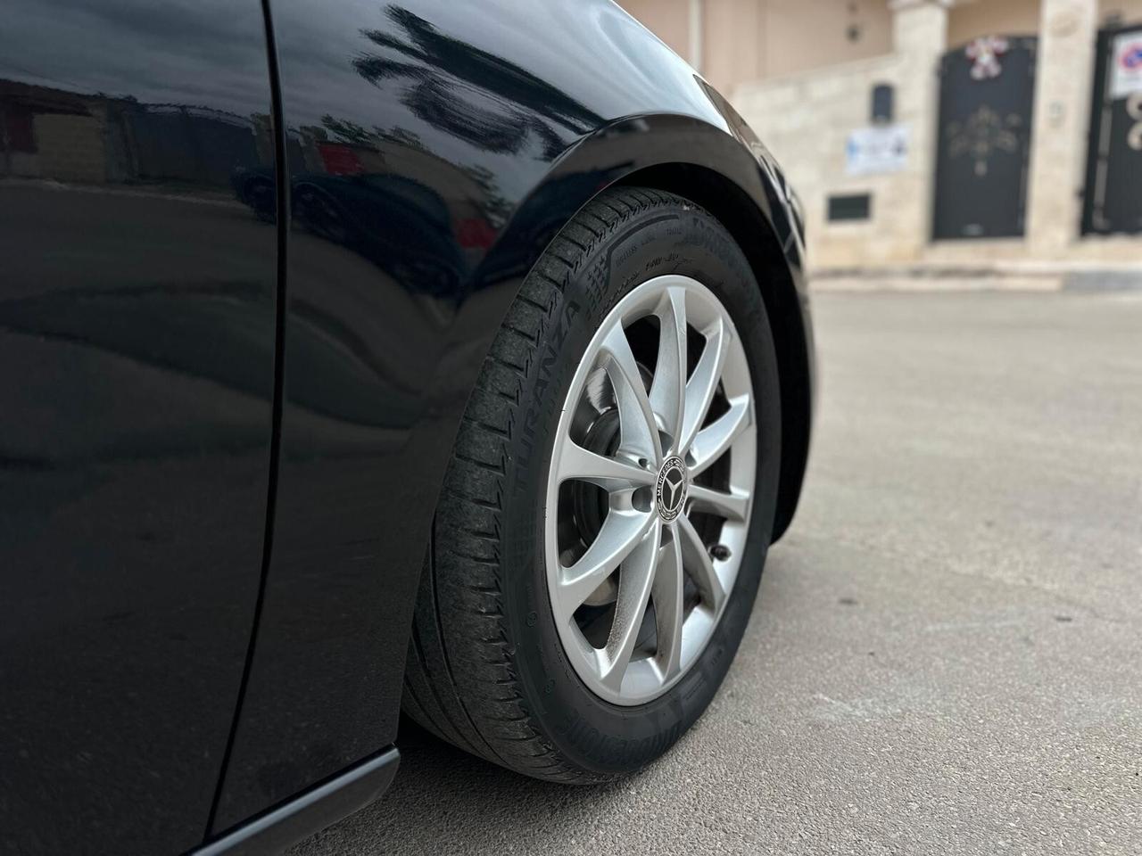 Mercedes-benz A 180 d Sport Sedan