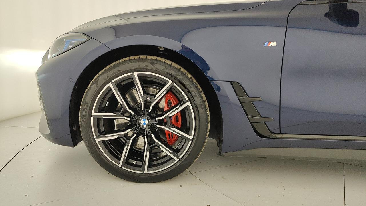 BMW Serie 4 G26 LCI 2024 Gran Coupe - 420d Gran Coupe mhev 48V xdrive MSport Pro auto