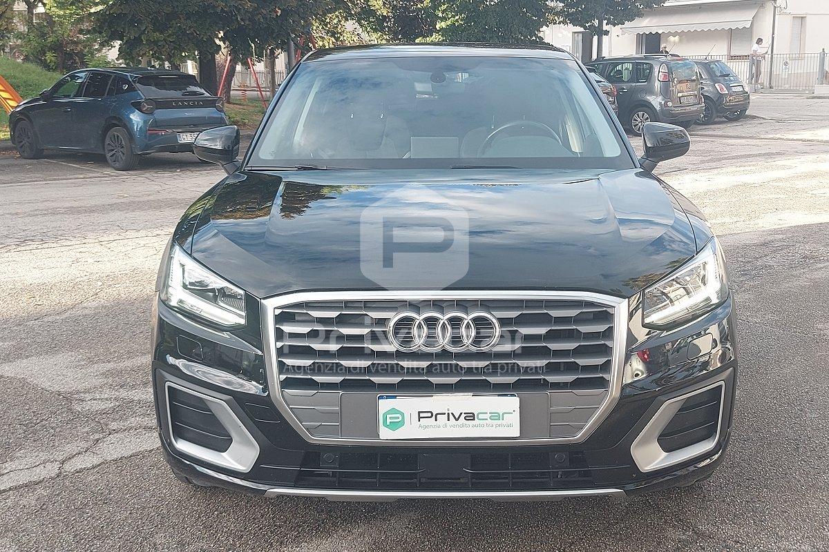 AUDI Q2 30 TDI S tronic Business