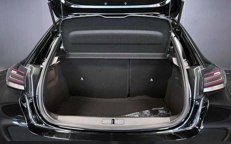 Peugeot 208 208 Hybrid 100 e-DCS6 Style