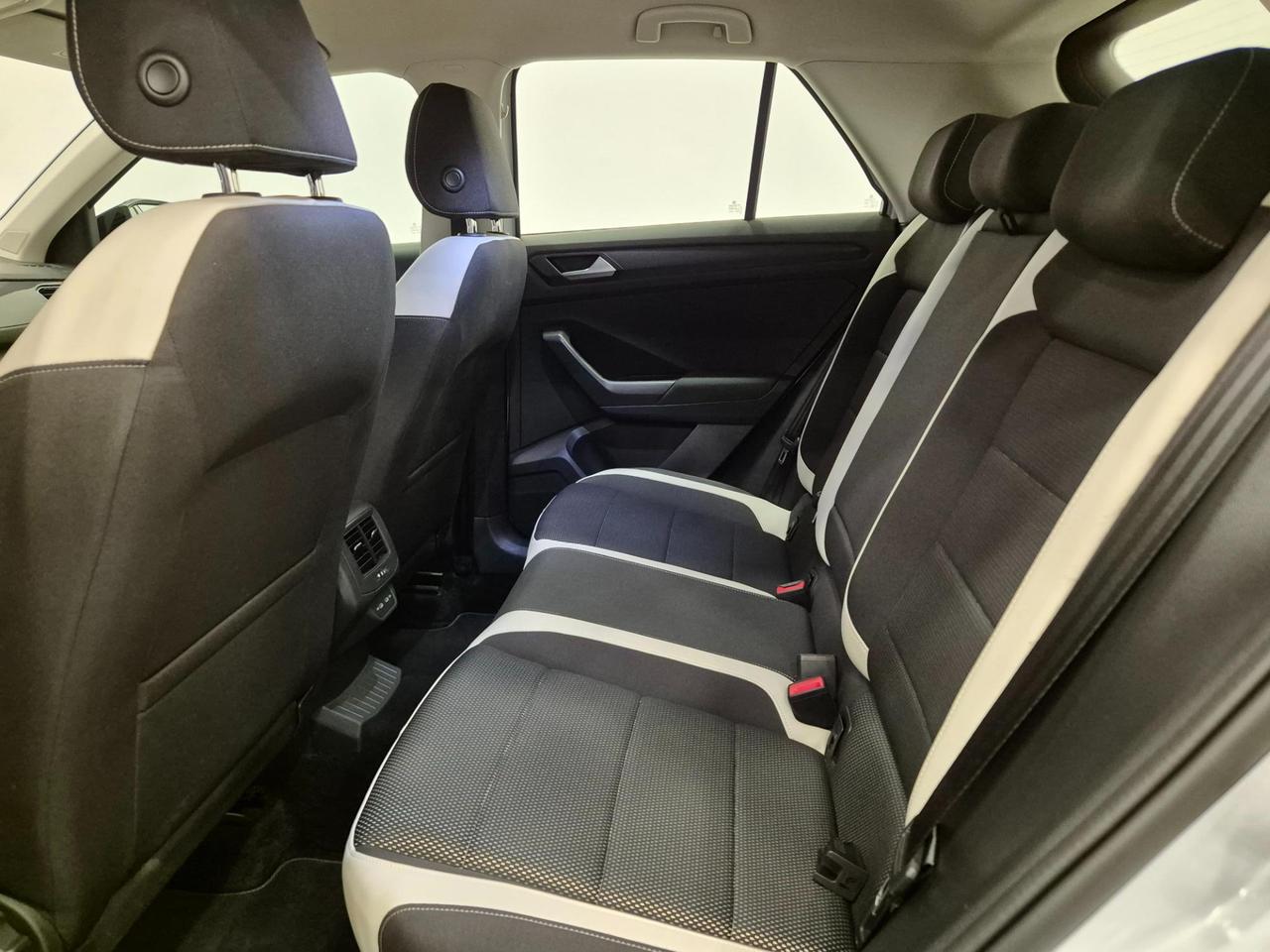 Volkswagen T-Roc 1.5 TSI Style dsg - Carplay - ACC/Lim - Sens. Park