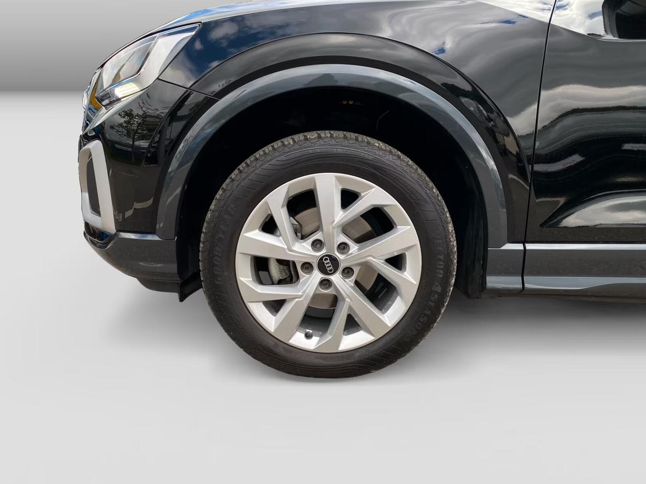 Audi Q2 advanced 35TFSI S-trc Virtual LED CAM